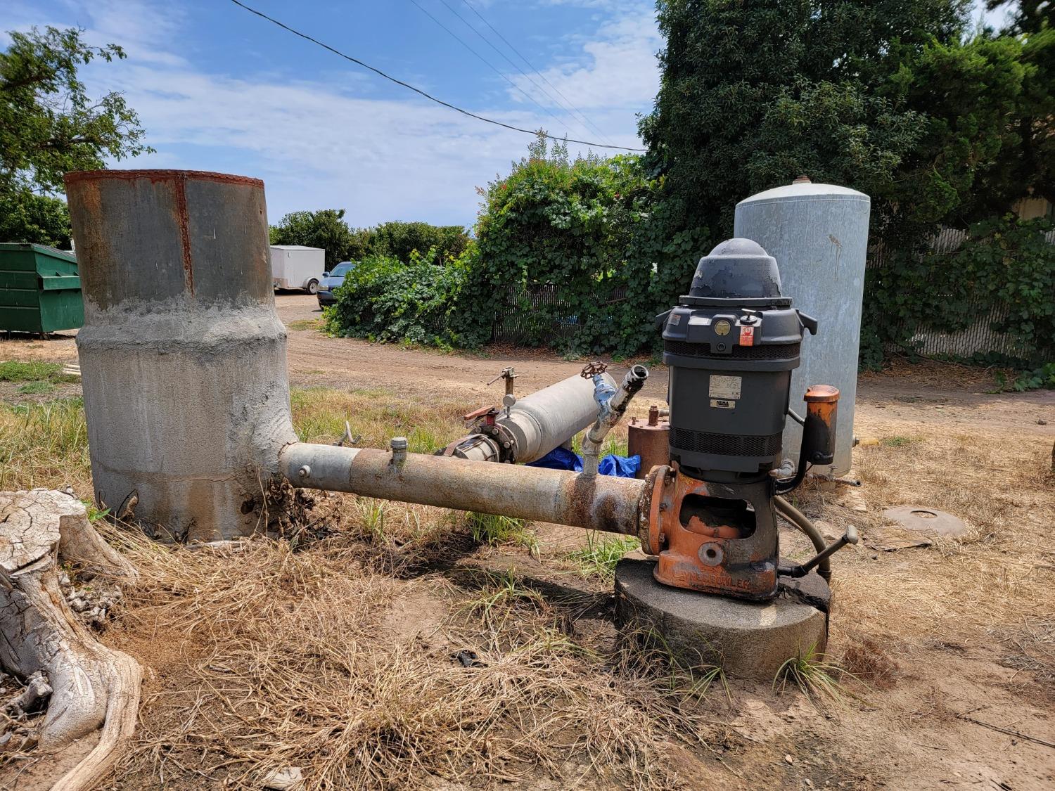 12555 Comstock Road Stockton, CA 95215 - Photo 4 of 6 a view of backyard with seating space