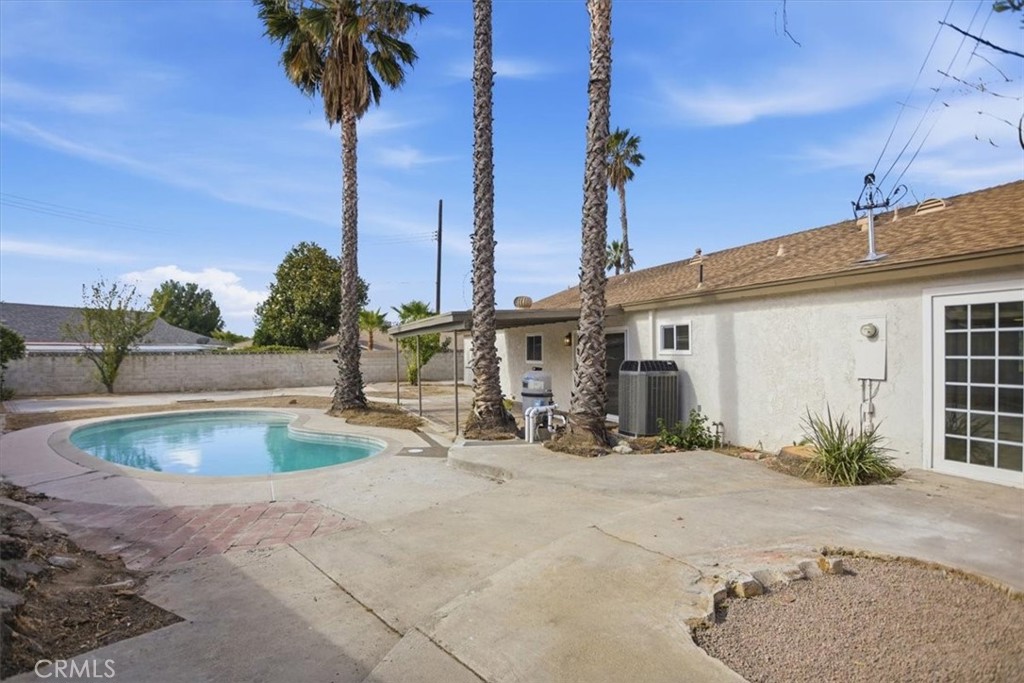 5871 Geremander Avenue Rialto, CA 92377 - Photo 30 of 34