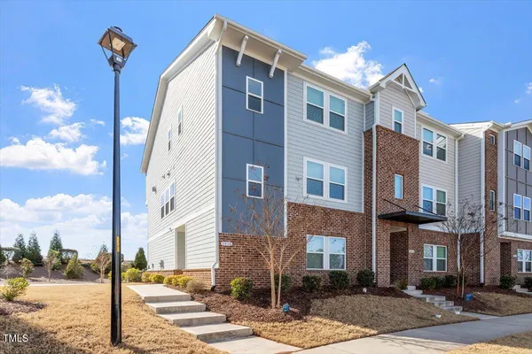 $509,000 | 1018 Salt Glaze Lane, Cary, NC 27519
