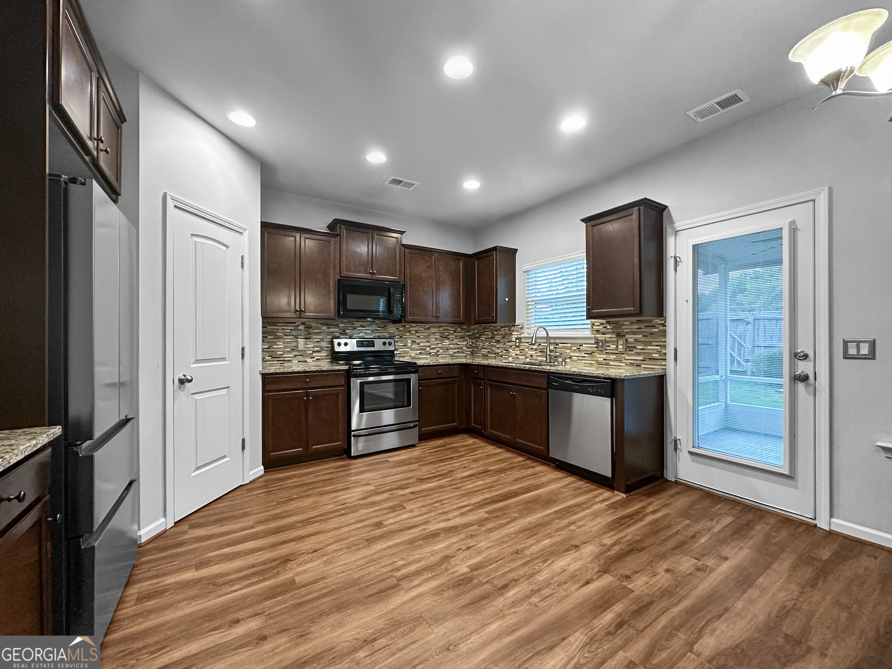 228 Renford Road Ball Ground, GA 30107 - Photo 4 of 16