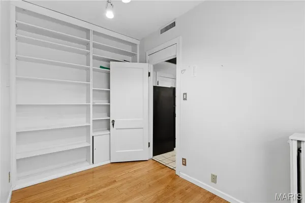 $225,000 | 709 South Skinker Boulevard, Unit 703, St. Louis, MO 63105