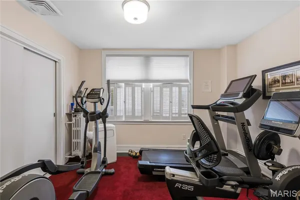 $225,000 | 709 South Skinker Boulevard, Unit 703, St. Louis, MO 63105