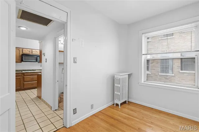 $300,000 | 709 South Skinker Boulevard, Unit 703, St. Louis, MO 63105