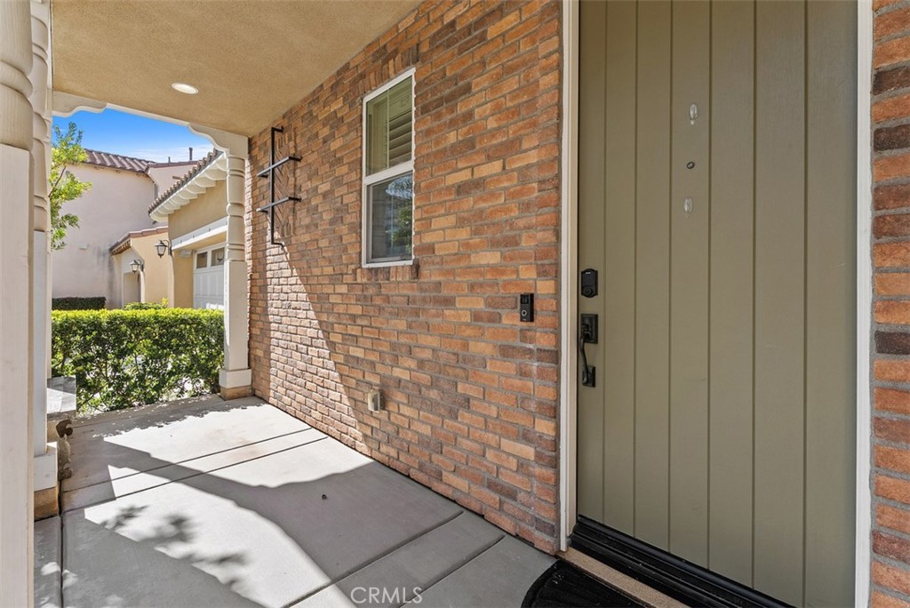 259 Wicker Irvine, CA 92618 - Photo 5 of 30 a view of an entryway