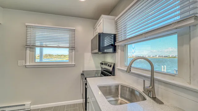 $3,900 | 6713 Monmouth Avenue, Unit 2, Ventnor City, NJ 08406