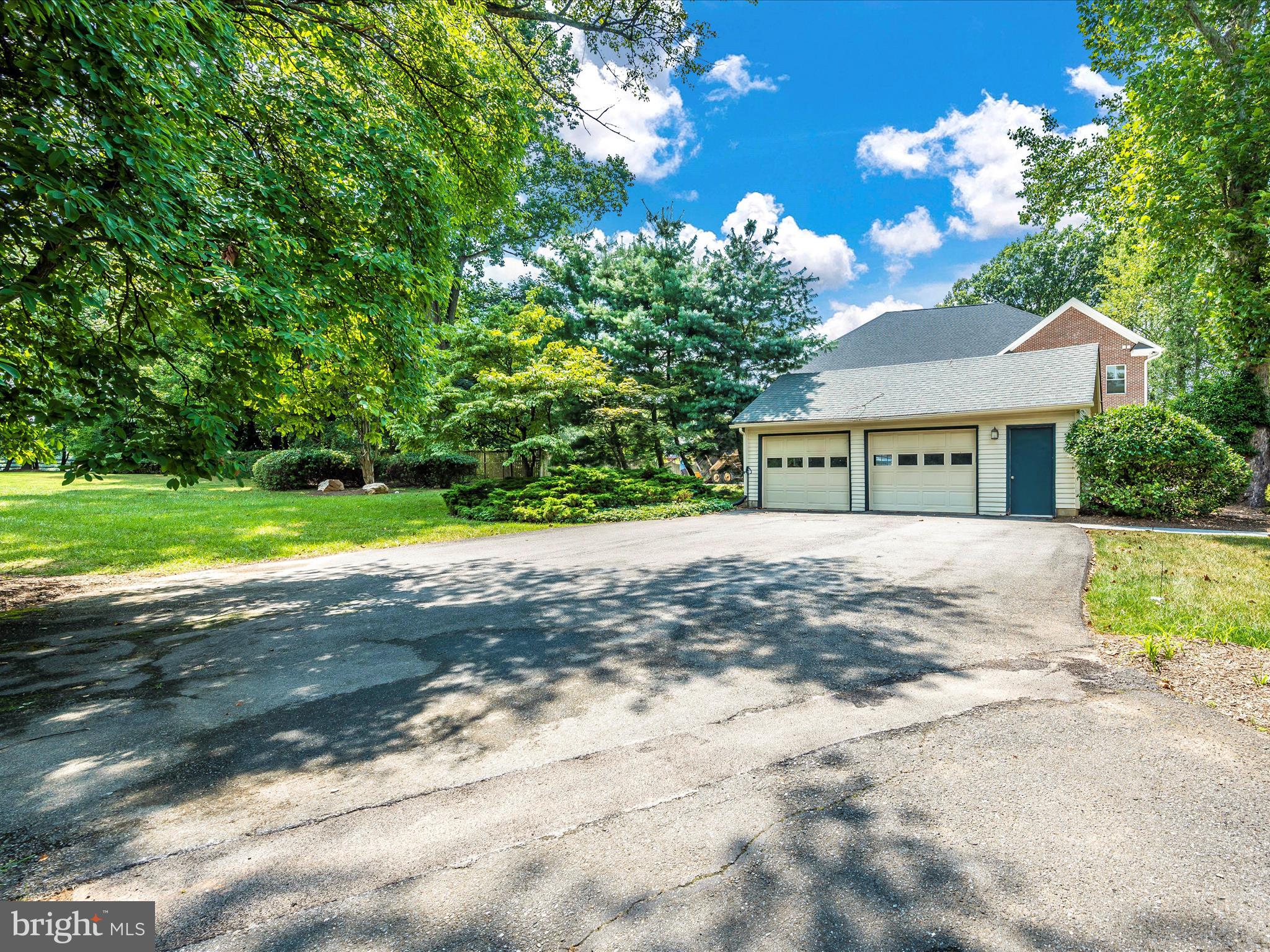 17111 Old Baltimore Road Olney, MD 20832 - Photo 49 of 57 Exterior Back