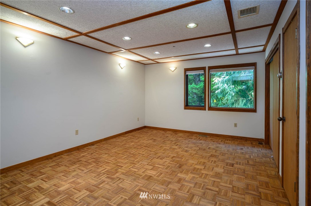 11617 Southwest Shawnee Road Vashon, WA 98070 - Photo 13 of 25 Gallery Image 13
