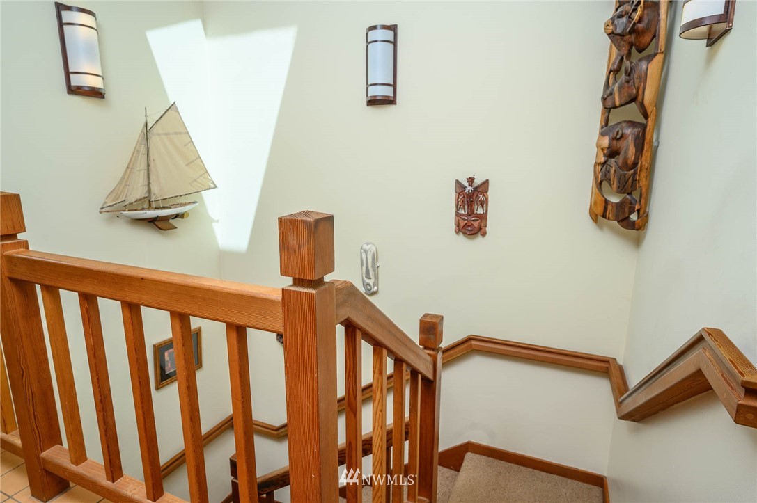 11617 Southwest Shawnee Road Vashon, WA 98070 - Photo 16 of 25 Gallery Image 16