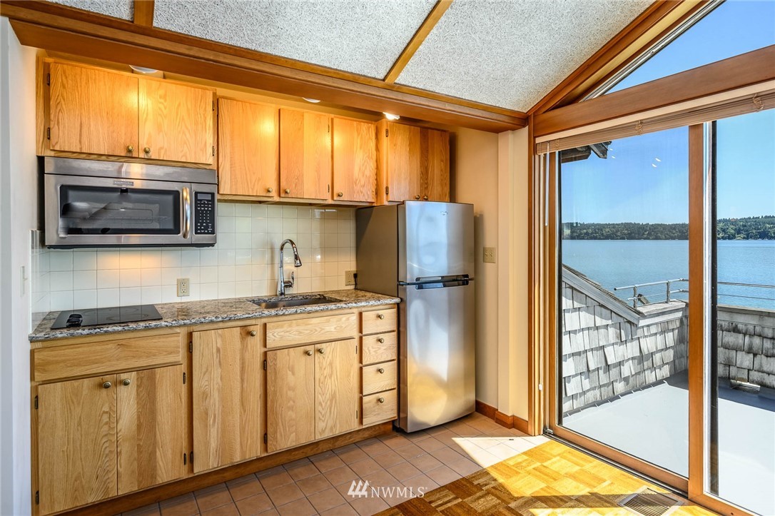 11617 Southwest Shawnee Road Vashon, WA 98070 - Photo 18 of 25 Gallery Image 18