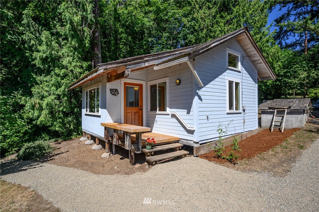 11617 Southwest Shawnee Road Vashon, WA 98070 - Photo 19 of 25 Gallery Image 19