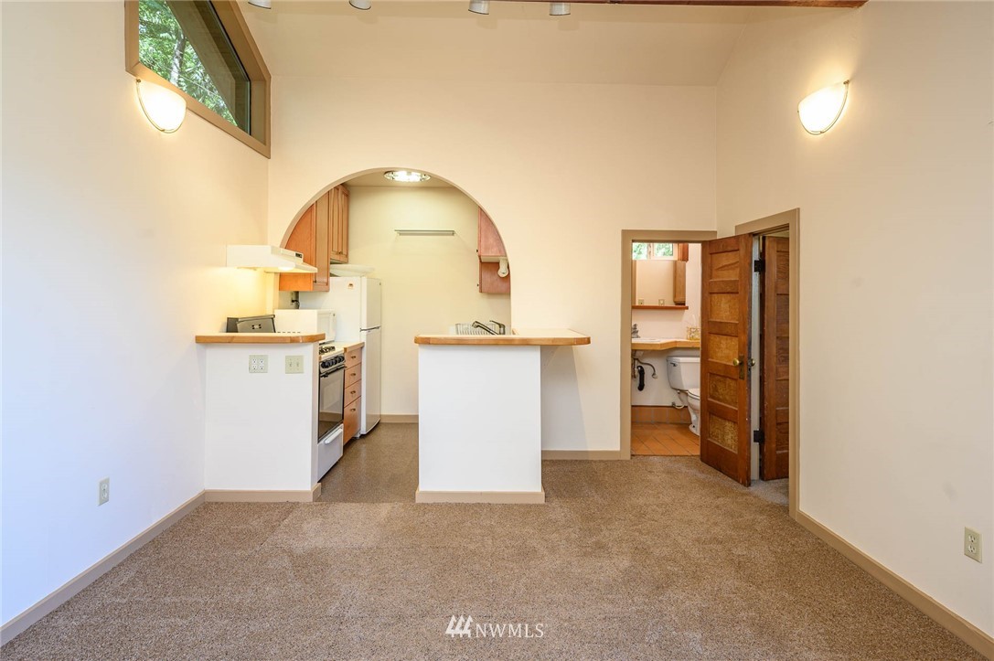 11617 Southwest Shawnee Road Vashon, WA 98070 - Photo 20 of 25 Gallery Image 20