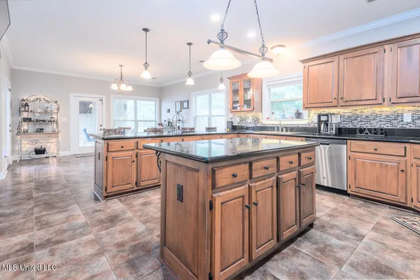 $479,900 | 2670 Emerald Way Drive, Hernando, MS 38632