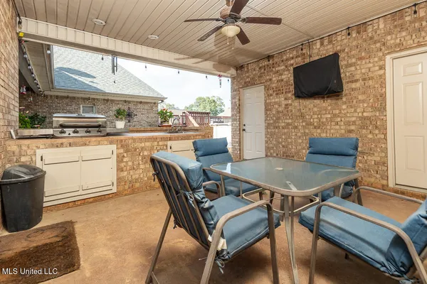 $479,900 | 2670 Emerald Way Drive, Hernando, MS 38632
