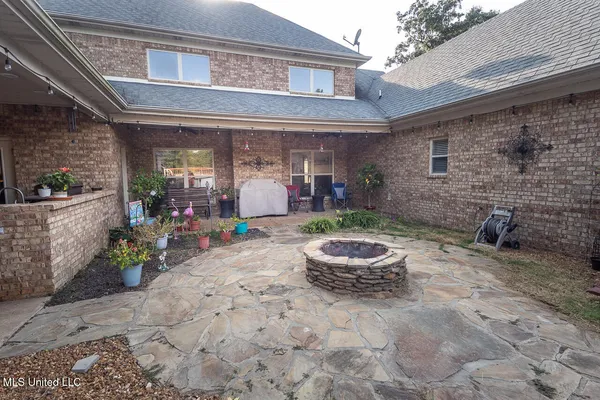 $479,900 | 2670 Emerald Way Drive, Hernando, MS 38632