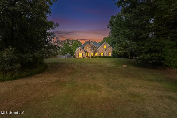 $479,900 | 2670 Emerald Way Drive, Hernando, MS 38632