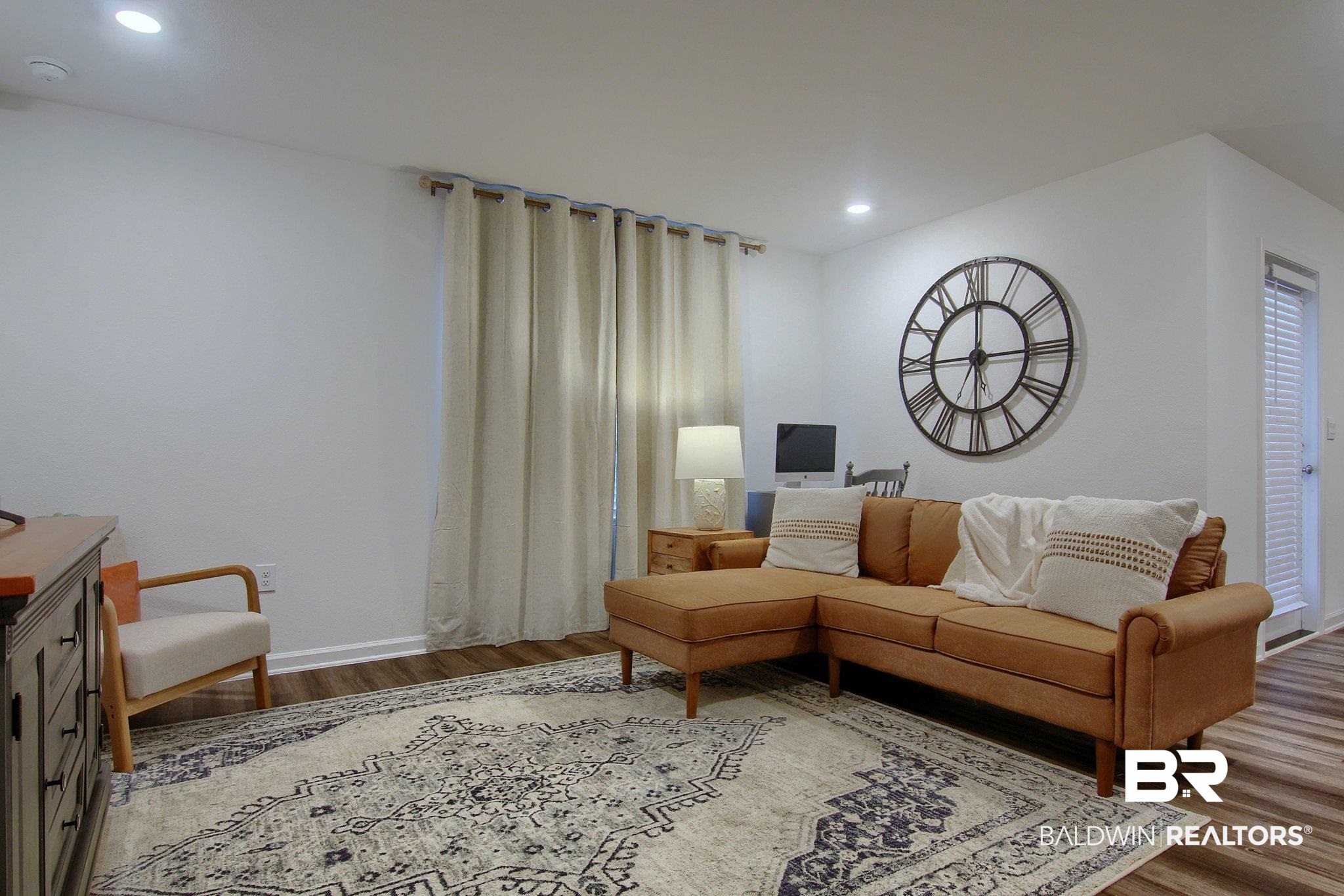384 Winters Avenue Gulf Shores, AL 36542 - Photo 5 of 26 Living Room