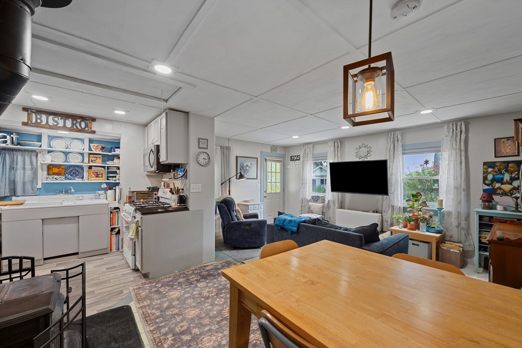 12 Hope Way Rutland, MA 01543 - Photo 11 of 34