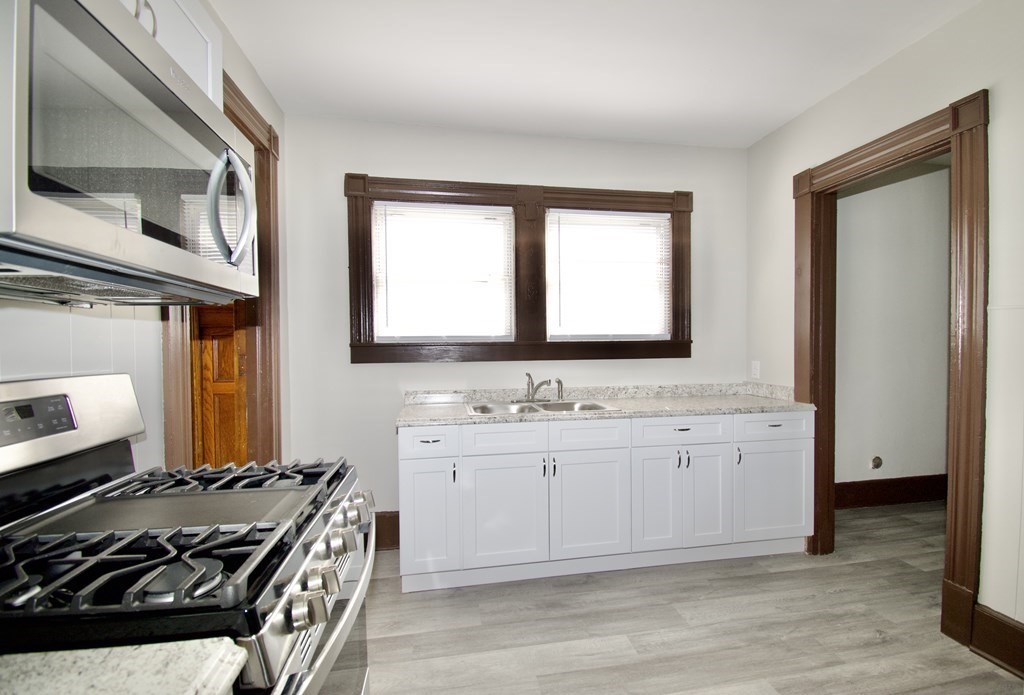 389-391 Wilbraham Road Springfield, MA 01109 - Photo 32 of 37 Gallery Image 32