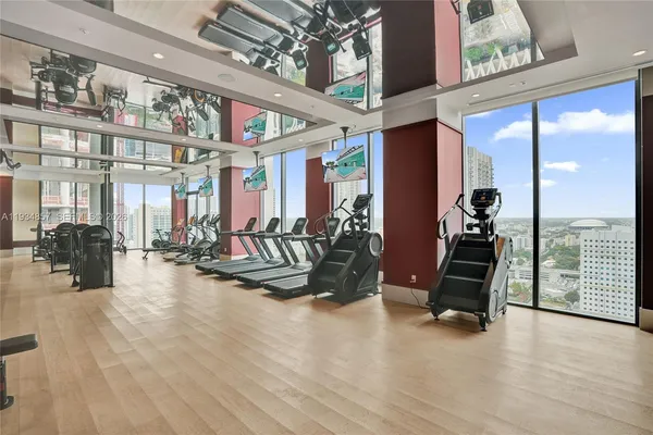 $599,900 | 11 Northeast 6th Street, Unit 2013, Miami, FL 33132