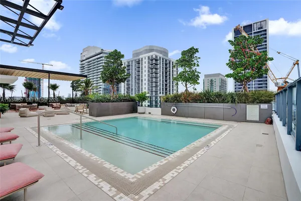 $599,900 | 11 Northeast 6th Street, Unit 2013, Miami, FL 33132