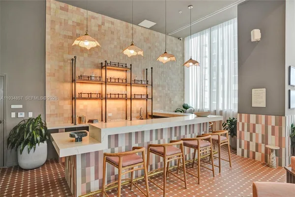 $599,900 | 11 Northeast 6th Street, Unit 2013, Miami, FL 33132