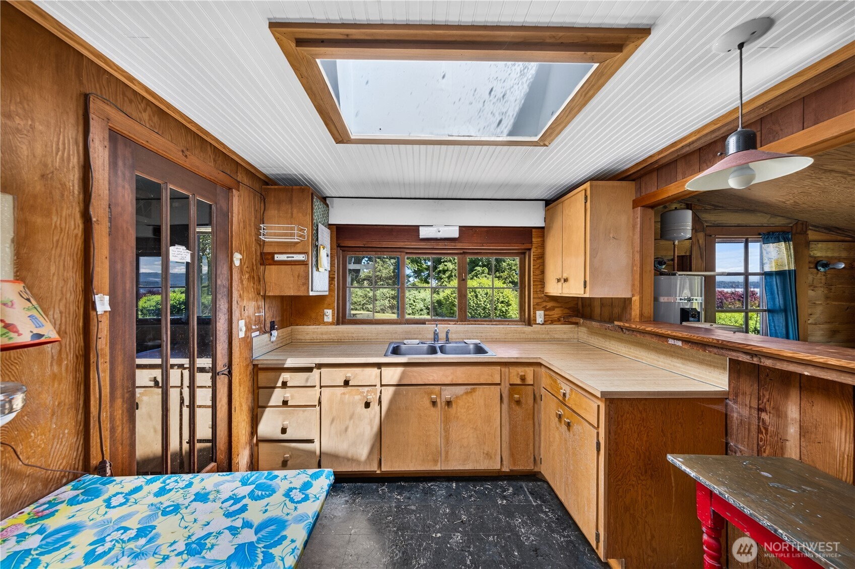 6291 Seaway Hollow Road Anacortes, WA 98221 - Photo 8 of 23