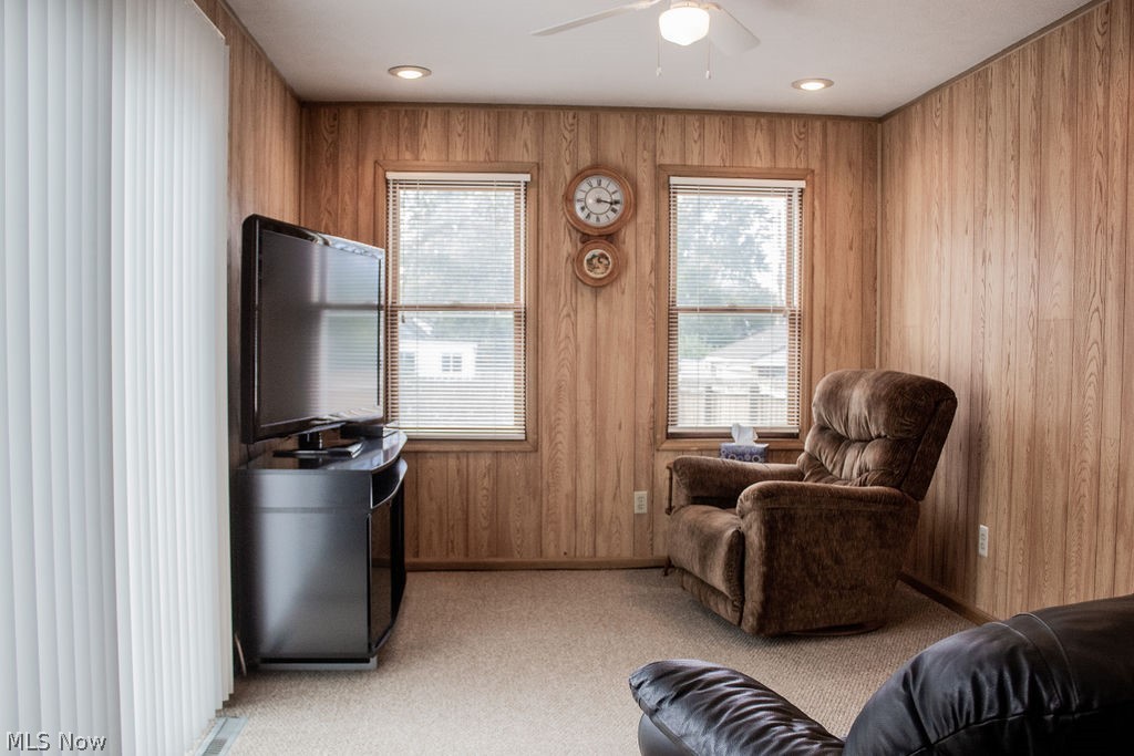 1388 Dill Road Cleveland, OH 44121 - Photo 12 of 27 Cozy family room.