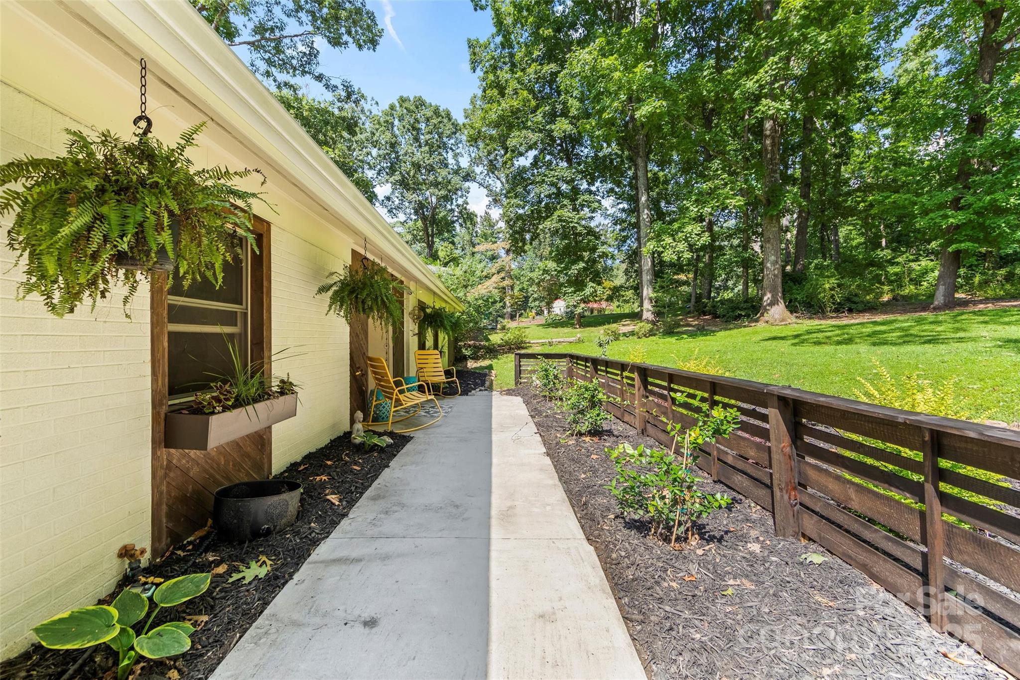 52 Rathfarnham Road Asheville, NC 28803 - Photo 29 of 33 Gallery Image 29
