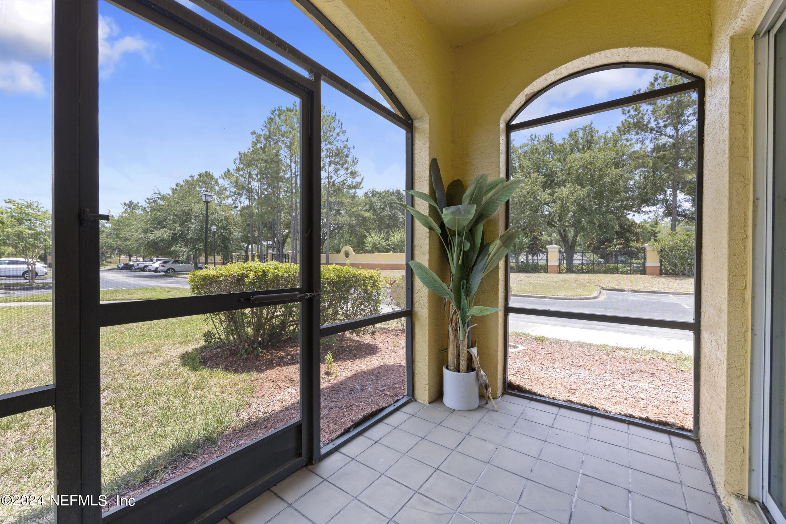 9745 Touchton Road, Unit 2908 Jacksonville, FL 32246 - Photo 23 of 57 Downstairs Patio