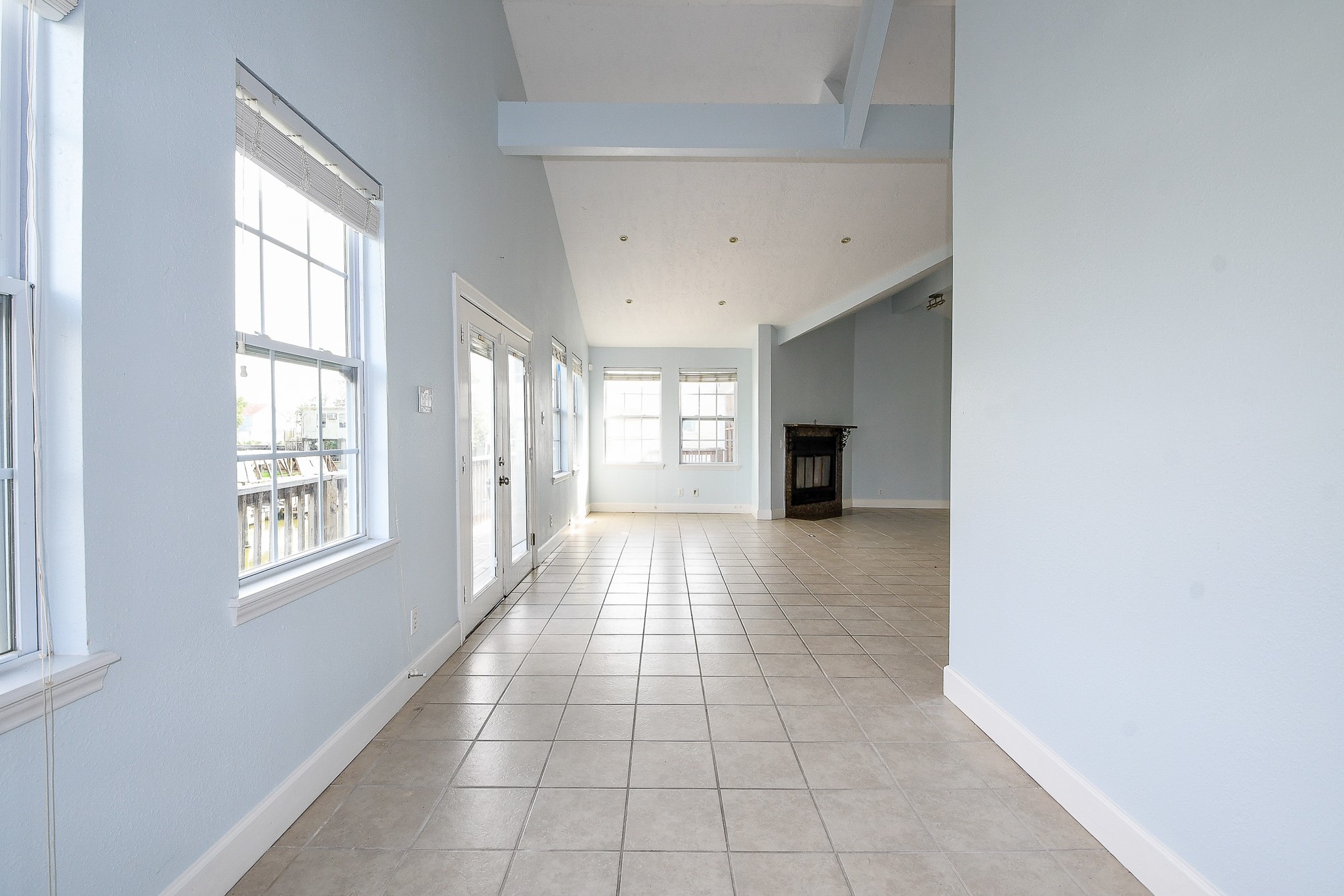 1615 Railroad Street San Leon, TX 77539 - Photo 8 of 45