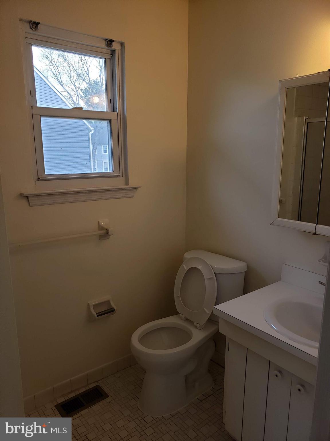 133 Abbey Road Voorhees, NJ 08043 - Photo 15 of 26
