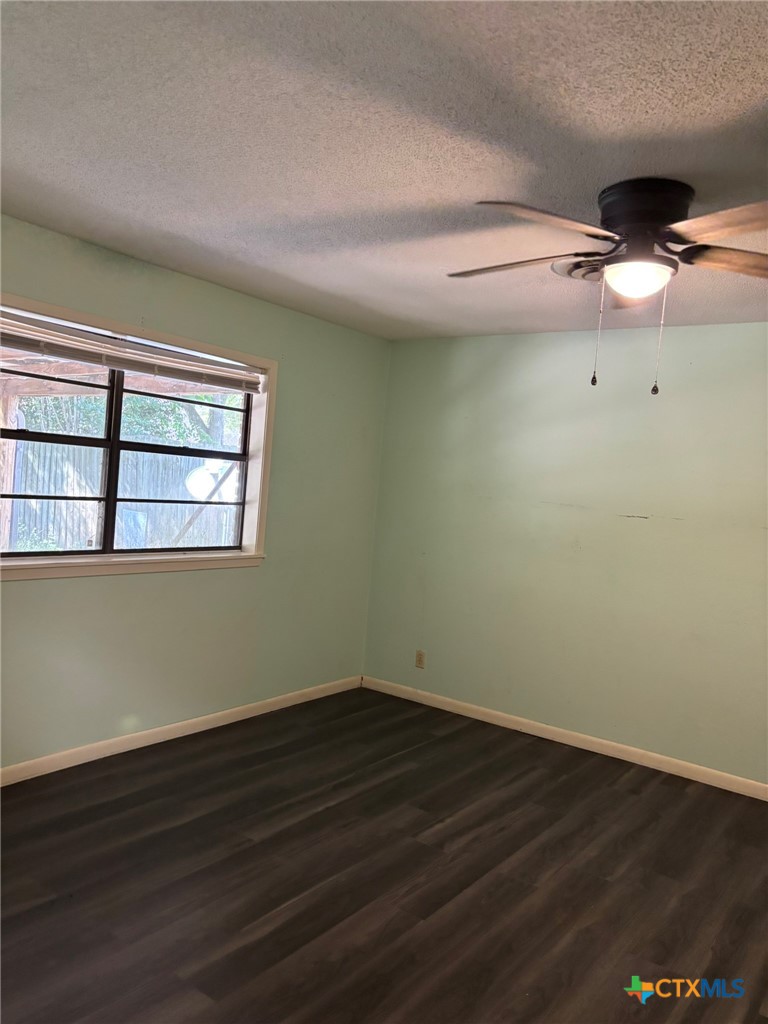 204 Ruidoso Drive Victoria, TX 77904 - Photo 12 of 17