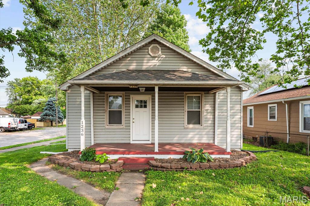1236 Edwardsville Road Granite City, IL 62040 - Photo 1 of 35 Gallery Image 1