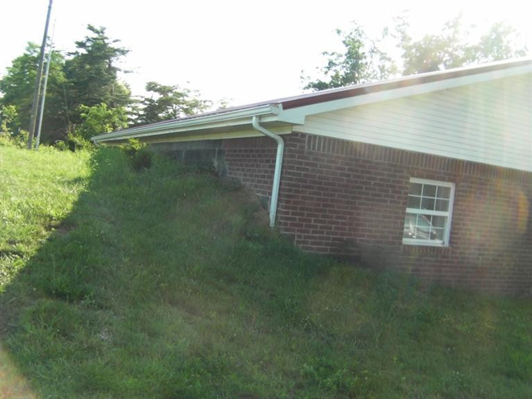 202 Old Richmond Road Paint Lick, KY 40461 - Photo 2 of 13 Photo 2