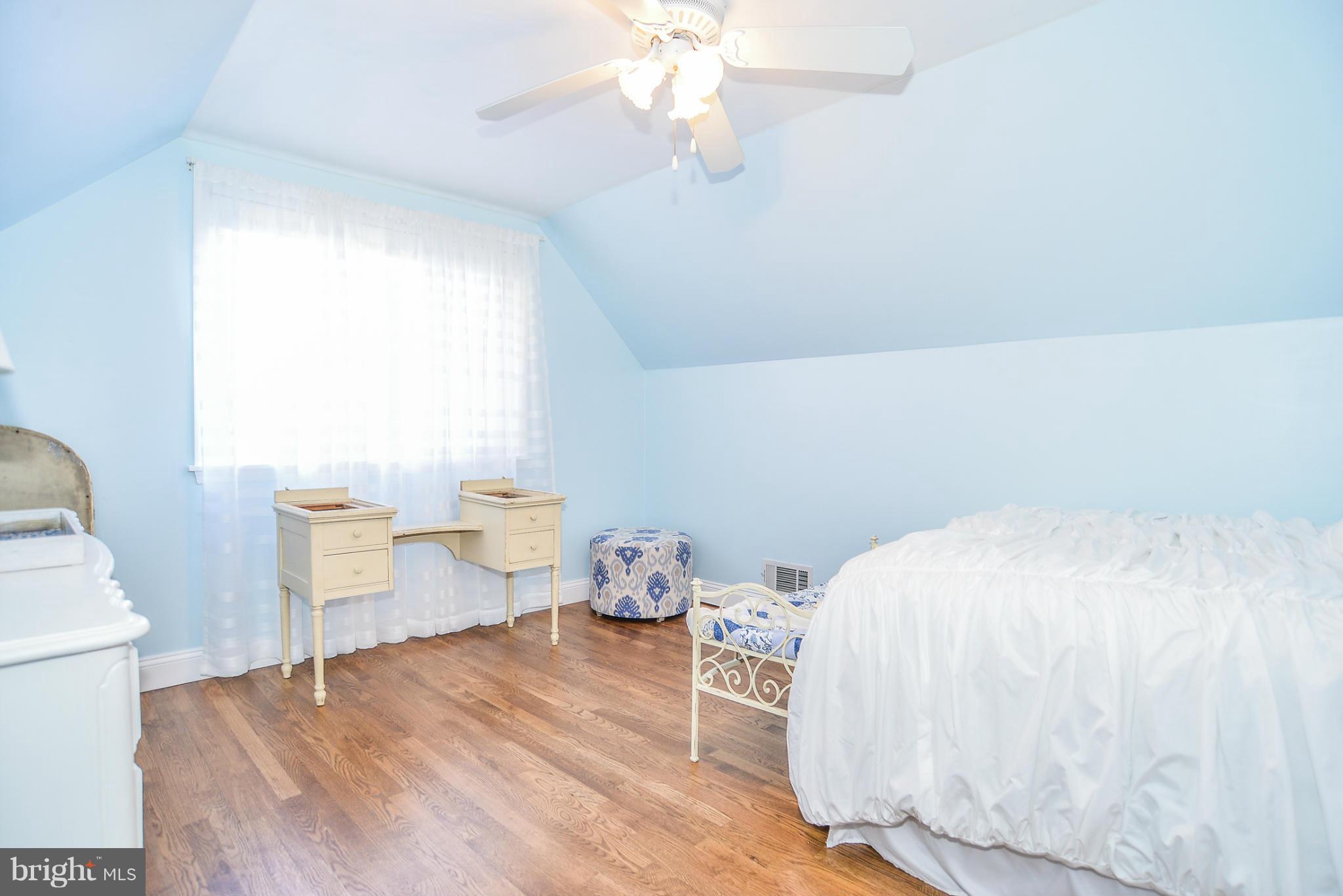 8605 Victoria Road Springfield, VA 22151 - Photo 21 of 30 Bedroom