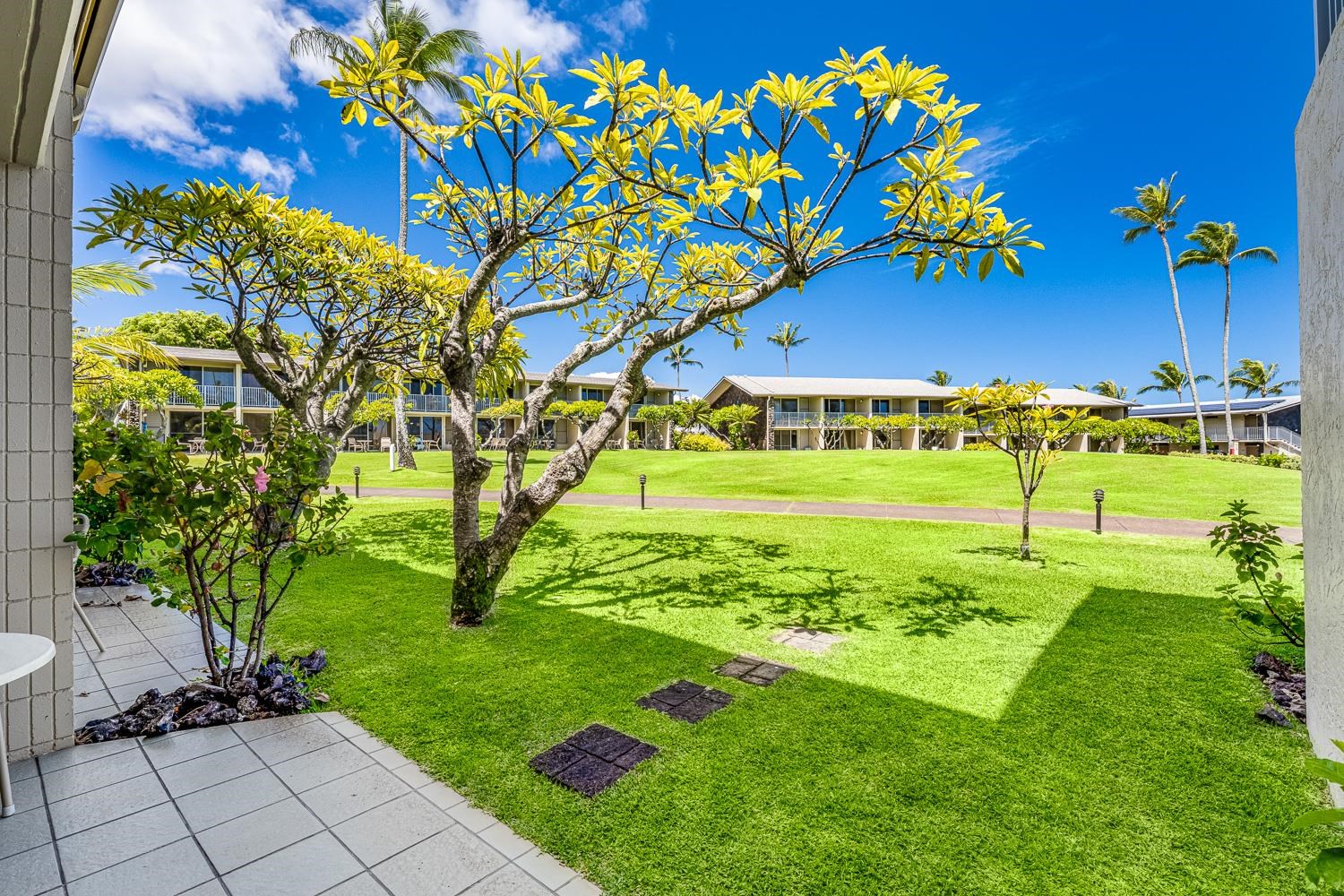 5315 Lower Honoapiilani Road, Unit B113 Lahaina, HI 96761 - Photo 21 of 41 Gallery Image 21