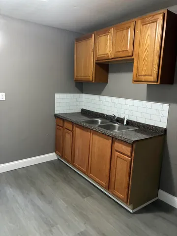 $140,000 | 108 Court Street, Pontiac, MI 48342