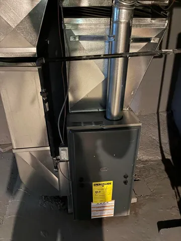 $140,000 | 108 Court Street, Pontiac, MI 48342