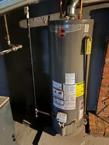 $140,000 | 108 Court Street, Pontiac, MI 48342