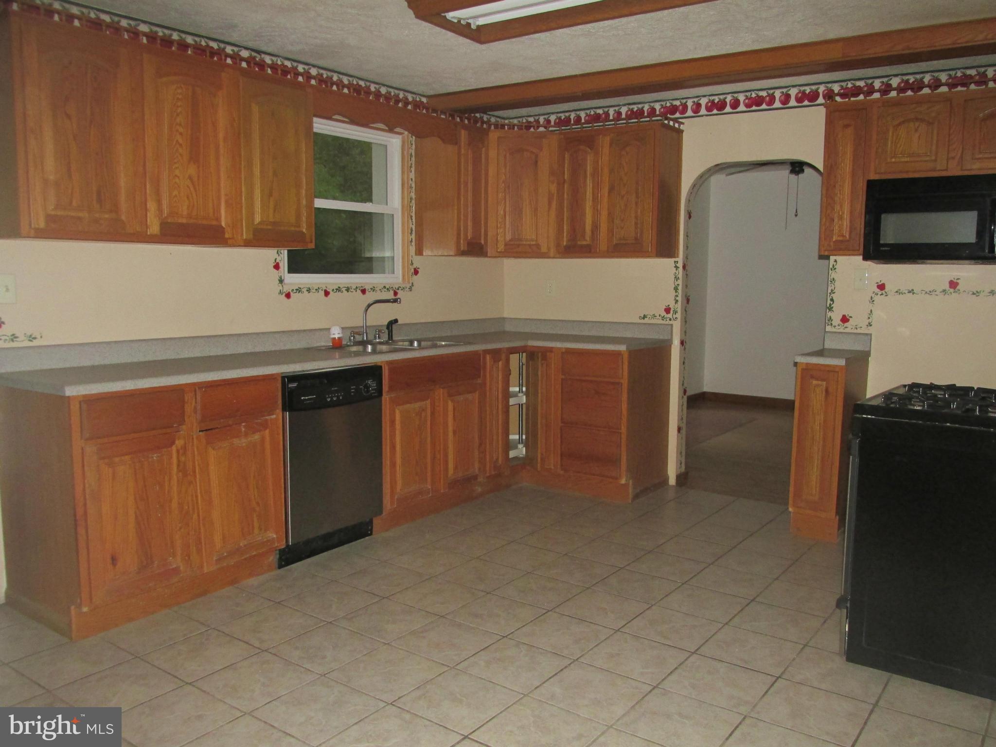 12500 Gramlich Road Southwest La Vale, MD 21502 - Photo 3 of 11 Kitchen