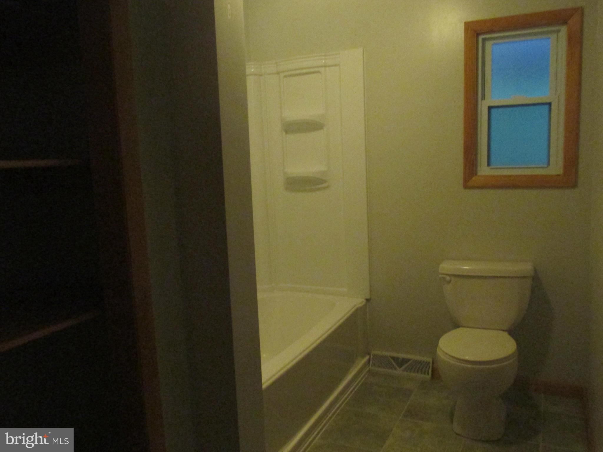 12500 Gramlich Road Southwest La Vale, MD 21502 - Photo 10 of 11 Bath