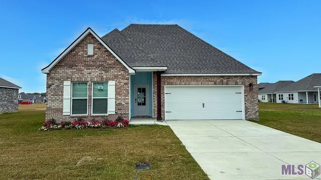 $289,990 | 3421 Chien Street, Zachary, LA 70791