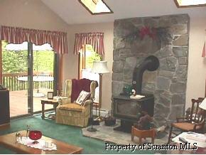 2286 Ridgeview Drive Lake Ariel, PA 18436 - Photo 3 of 7 Gallery Image 3