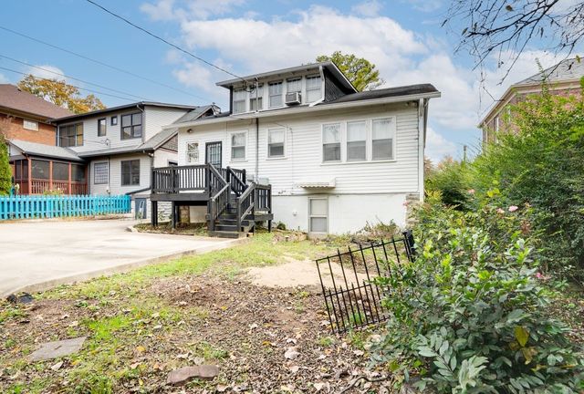 $1,400,000 | 2711 Belmont Boulevard, Nashville, TN 37212