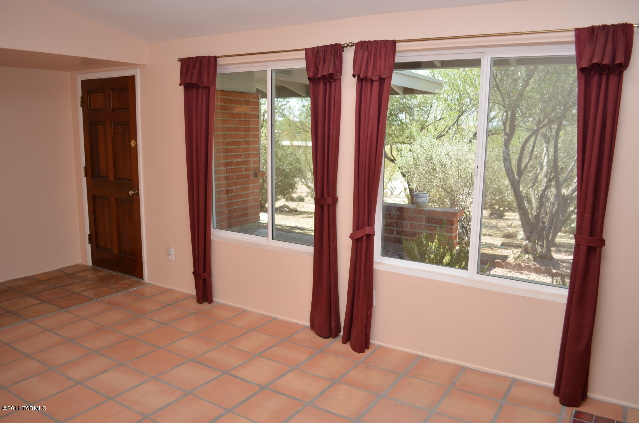 9121 East Indian Canyon Road Tucson, AZ 85749 - Photo 10 of 30