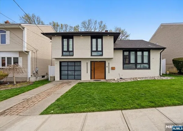 $1,250,000 | 32 Luhman Terrace, Secaucus, NJ 07094