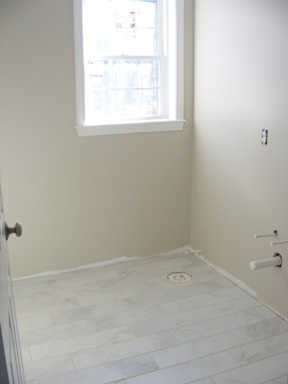 81 Merrimac Road Haverhill, MA 01830 - Photo 15 of 22