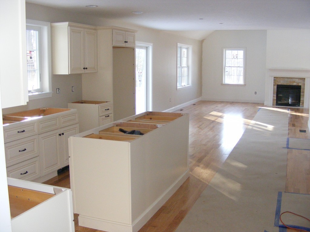 81 Merrimac Road Haverhill, MA 01830 - Photo 5 of 22