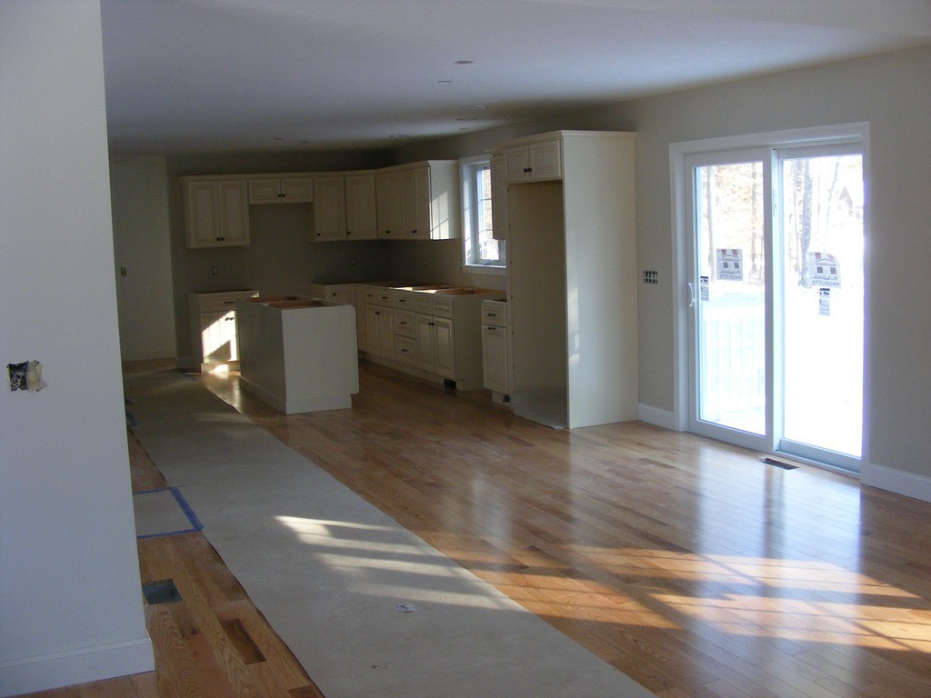 81 Merrimac Road Haverhill, MA 01830 - Photo 7 of 22