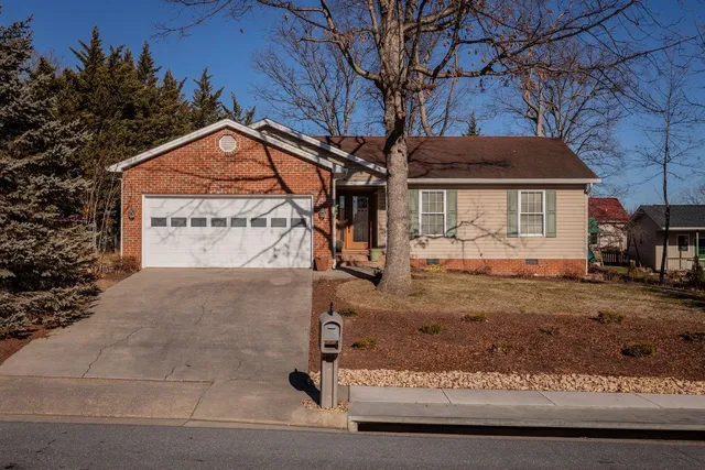 $339,900 | 1716 Evergreen Drive, Harrisonburg, VA 22801